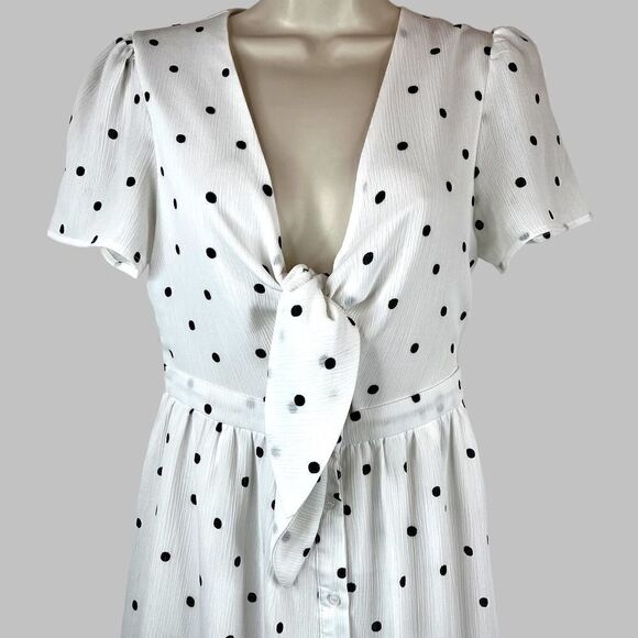 EVERLY Polka Dot Dress in White and Black Size Small - Picture 6 of 13